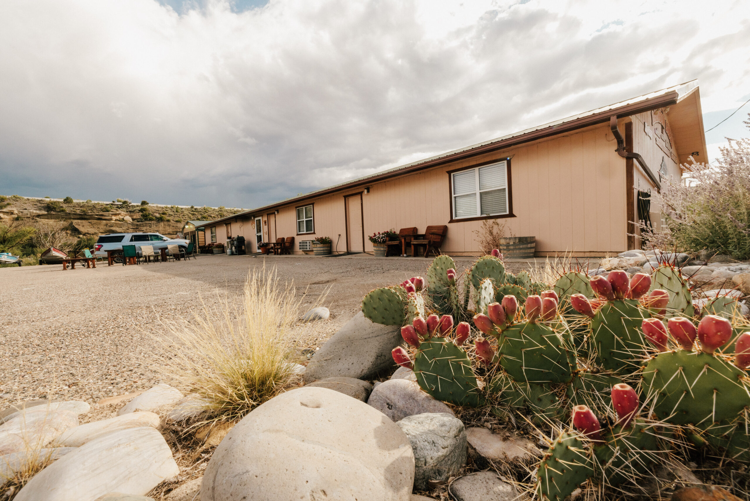 Fishing guided trips including San Juan River lodge